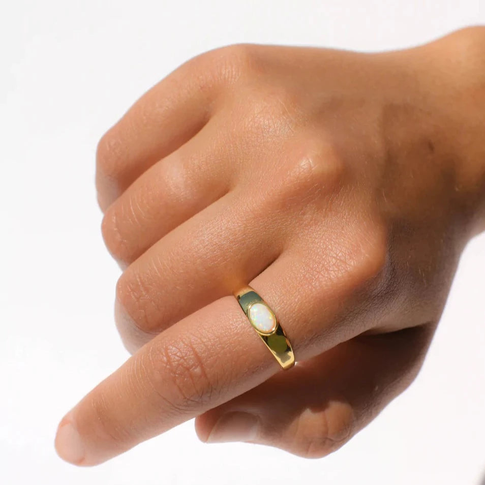 Avant Studio Tabitha Ring, Gold