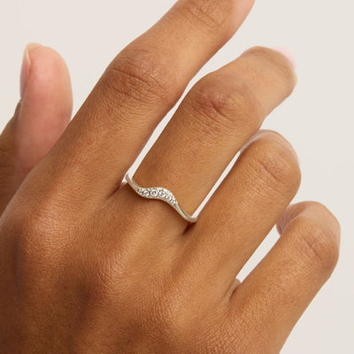 By Charlotte Horizon Ring, Gold or Silver